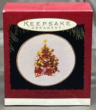 1995 Hallmark Keepsake Christmas Ornament VERA THE MOUSE Plate picture