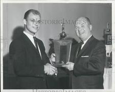 1960 Press Photo Jeff Stockton Wins Sand Point Club Championship - RSG36145 picture