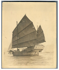 Leigh Hoffman, China, Hong Kong, Old boat, junk used by Chinese Pirates, junk  picture