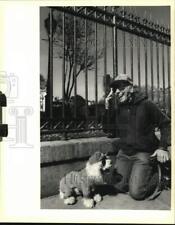 1990 Press Photo Henry Warden, New Orleans Resident, and Poodle Hank - noc54531 picture
