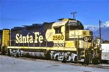 BNSF - ATSF 2560 GP35 @ FONTANA, CA_JAN 20, 2001 _ORIGINAL TRAIN SLIDE picture
