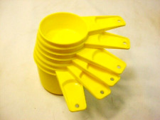 Vtg Tupperware Measuring Cups Set of 6 Flat Yellow Retro 1/4 to 1 cup  picture