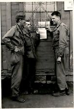 LG48 1945 Original Photo STALAG IX-B, LIBERATED AMERICAN & ALLIED POW'S WWII picture