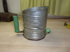 Vtg. Bromwell's Measuring Sifter 5 Cup Green Wood Handles Farmhouse PIN picture