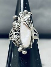 FABULOUS VINTAGE NAVAJO MOTHER OF PEARL STERLING SILVER LEAVES RING picture
