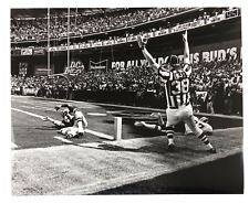 1989 Washington Redskins Gerald Riggs #37 Running Back Touchdown VTG Press Photo picture
