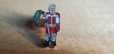 Number 89 Hockey Player pin button Frog on the stick Red number and shorts white picture