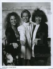 1990 Press Photo Melissa Manchester, Sharon Gless and Carole King. - cvp92567 picture
