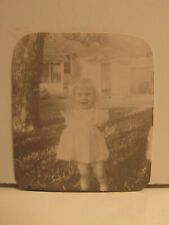 VINTAGE FOUND PHOTOGRAPH B&W ART OLD PHOTO 1950S BLONDE TODDLER GIRL SMILE DRESS picture