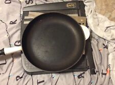 Vintage Le Creuset Large Black Skillet Frying Pan #28 Plastic Handle France picture