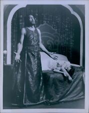 1943 Paul Roberson in Shakespearean Play Press Photo picture