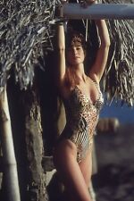 BEAUTIFUL ANGIE EVERHART 8X10 Photo picture