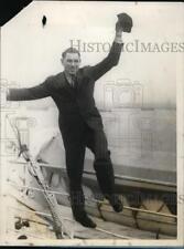 1928 Press Photo Boxer Puolini Uzcudun arrives in New York on SS Ile De France picture