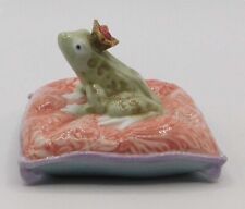 VINTAGE LLADRO ENCHANTED PRINCE FROG FIGURE WITH CROWN PILLOW HAND MADE IN SPAIN picture
