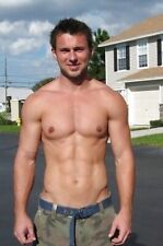 Shirtless Male Muscular Guy Next Door Hunk Bare Chest Beefcake PHOTO 4X6 E2334 picture