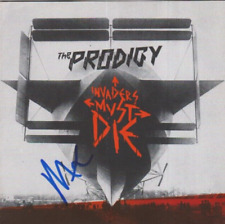 Maxim  (The Prodigy)   **HAND SIGNED**   AUTOGRAPHED cd album cover picture