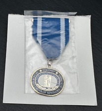 HONORABLE ORDER OF KENTUCKY COLONELS 2009 BLUE & WHITE RIBBON MEDAL B169 picture