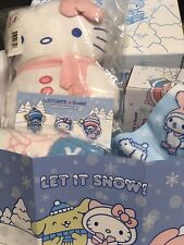 Sanrio Loot Crate Hello Kitty Winter Holiday Xmas 2018 Scarf Plush Socks Mug New picture