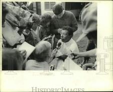 Press Photo Jockey interviewed after horse race at the Saratoga Raceway, NY picture