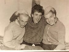 1970s Three Affectionate Handsome Men Holds heads Gay int Vintage Photo picture
