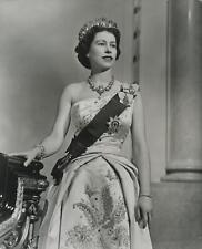 1959 HM The Queen Portrait Study Photo by DONALD McKAGUE picture