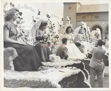 Miss America 1946 Contestants Miss Arkansas Miss Boston on Parade Floats Photo picture