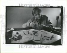 1989 Press Photo Ralph Anspach's game, Anti-Monopoly - DFPC36491 picture