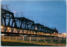 Postcard - US Government Bridge, Davenport, Iowa, USA picture