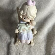 Precious Moments Love Never Leaves A Mother's Arms 523941 Enesco 1995 Vintage picture