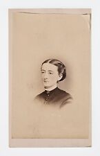 ANTIQUE CDV CIRCA 1860s F.M. YEAGER GORGEOUS YOUNG LADY IN DRESS READING PA. picture