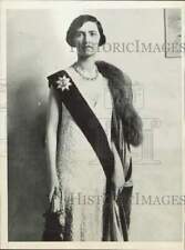 1930 Press Photo Marchesa Gode de Godio of Rome wearing decoration of Pope Pius picture