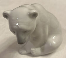 Lladro Single Seated Polar Bear # 1209 Glossy picture