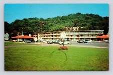 Old Postcard Howard Johnson's Hotel Wheeling West VA 1963 Vintage Cars picture