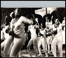 CUBA CUBAN HAVANA CARNIVAL ROBERTO SALAS CHEESECAKE DANCERS 1970s ORIG Photo J 3 picture