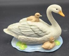 Vintage Homco #1467 White SWAN with Babies On Water Figurine Porcelain  picture