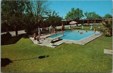 BURNET, Texas Postcard ARROWHEAD MOTEL Pool Scene / Highway 281 Roadside c1960s picture