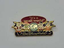 2005 Walt Disney World it's as small world Official Pin Trading picture