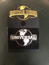 VINTAGE UNIVERSAL STUDIOS THEME PARK CLASSIC LOGO COLLECTIBLE PIN - NEW picture