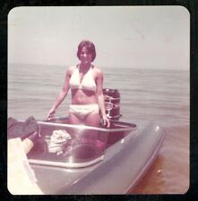 Vintage Photo PRETTY GIRL IN WHITE BIKINI BUSTY CURVY RIDES IN SPEED BOAT 1975 picture