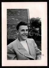 HANDSOME YOUNG MAN SMOKING PIPE SUIT JACKET OLD/VINTAGE PHOTO SNAPSHOT- M345 picture
