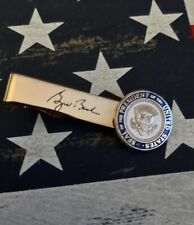 George W. Bush Presidential Seal White House Issue VIP Gift Tie Bar, 3 1/2”. picture