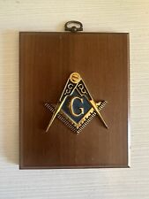 RARE VINTAGE - MASON MASONIC SYMBOL ON WOOD PLAQUE WALL With Member Card picture