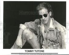 1990 Press Photo Entertainer Tommy Tutone - hcp97296 picture