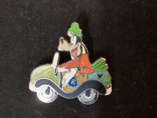 Disney Hong Kong Car Mystery Collection Tin Pin Of Goofy Only picture