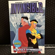 Invincible Volume 3: Perfect Strangers (Invincible, 3) Trade Paperbacks picture