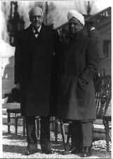 Photo:Lord Arthur Balfour and Srinvasa Sastri standing picture