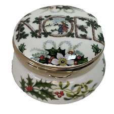 Eximious Trinket Box England Christmas Noel Holly Berry Porcelain Round Pillbox picture