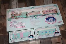 Precious Moments Holiday Train Set Sugar Town Express With Passenger & Cargo Car picture
