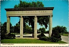 Vintage John W. Bailey Park, Battle Creek, Michigan Postcard picture