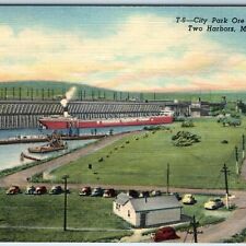 c1940s Two Harbors, Minn City Park Ore Docks Steamship People Watching Boat A234 picture
